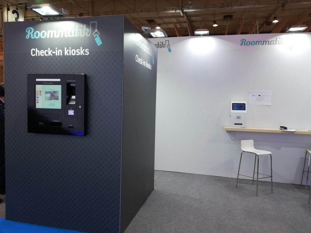 Roommatik en la BTL de Lisboa en 2019, M-101 negro