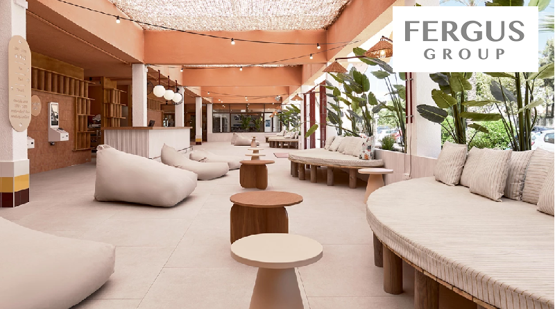 Borne de check-in dans un h&ocirc;tel de Tent Hotels