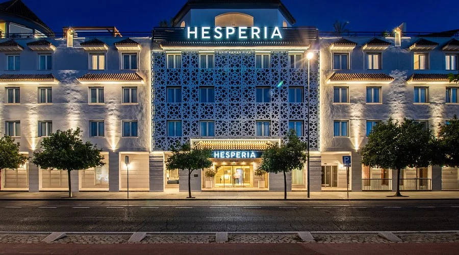 Borne de check-in dans un h&ocirc;tel Hesperia