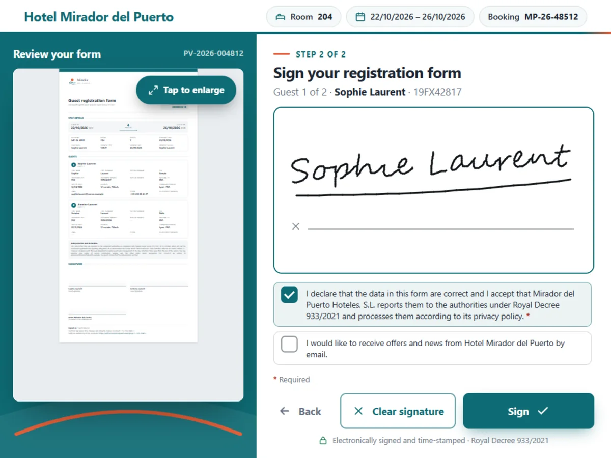 Hospedy signing tablet: the guest reviews the registration form and signs