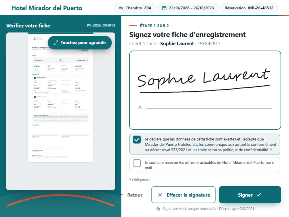 Tablette de signature Hospedy : le client vérifie sa fiche et signe